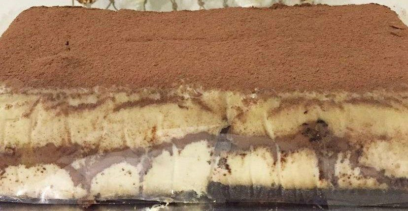 8 inch whole cake, Flavors - Chocolate / Red Velvet / Cempedak / Tiramisu