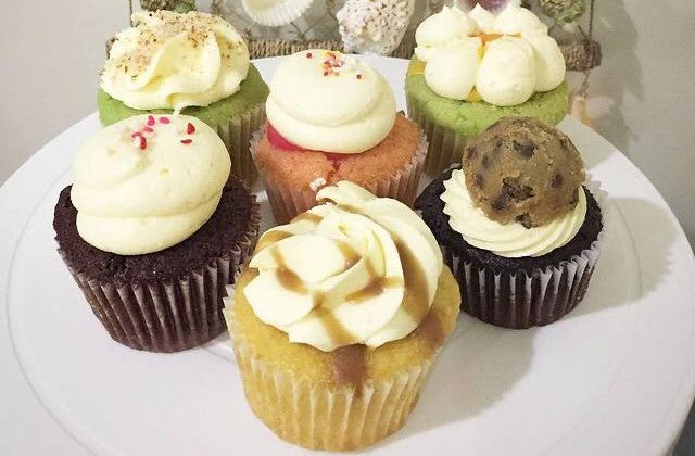 Box of 12 cupcakes, Flavors - Red Velvet Nutella / Ondeh / Salted Caramel / Choc, choice of 1 dozen per flavor