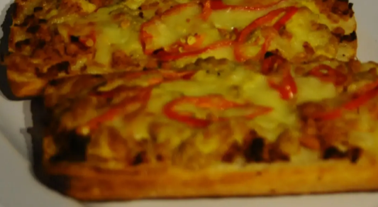 Baked Roti John - Spicy chicken (ABC)