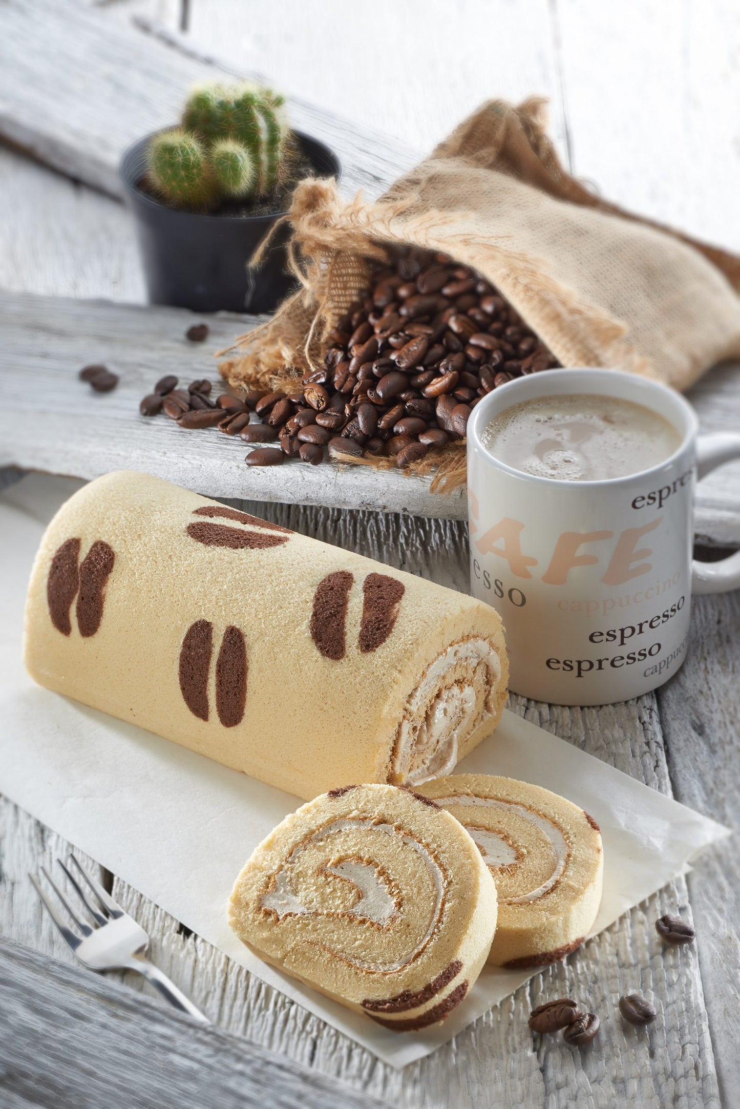 ZUZEN SWISS ROLL, Coffee (6″) - 300g x 12 Rolls