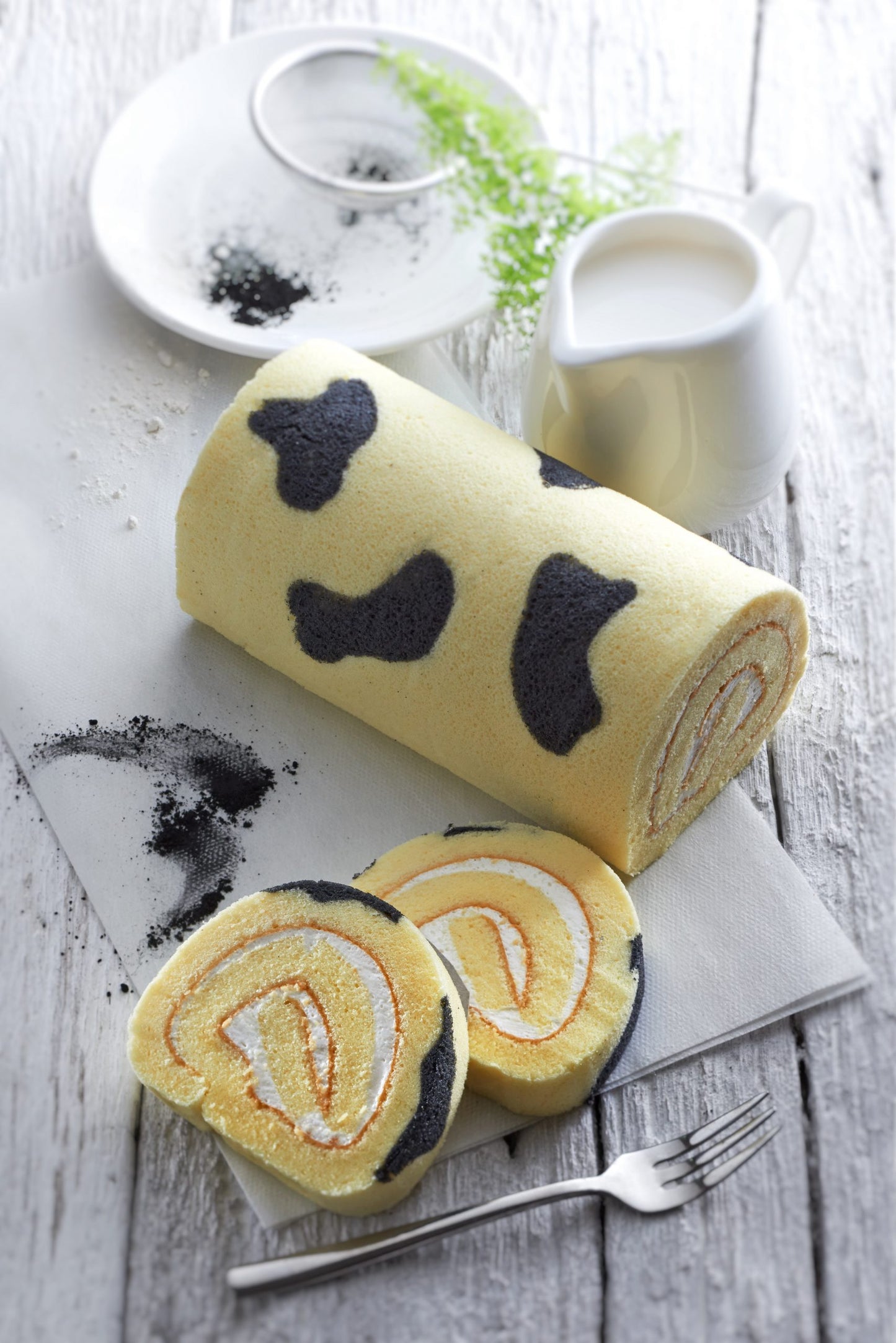 ZUZEN SWISS ROLL, Milk (6″) - 300g x 12 Rolls