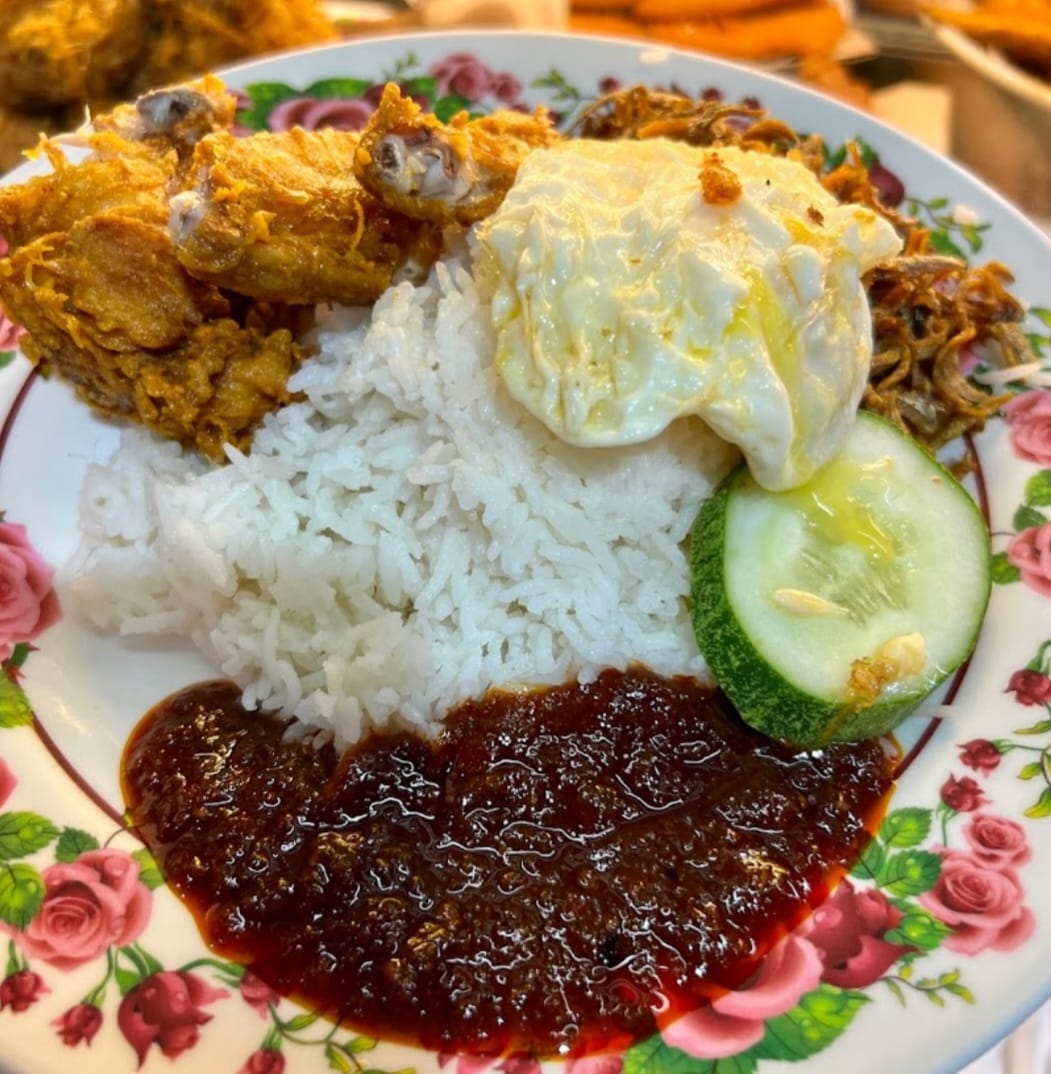 NASI LEMAK, Ayam Set