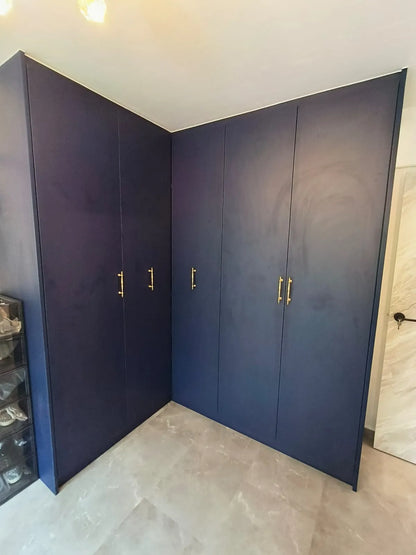2400 Custom Wardrobe (Casement)