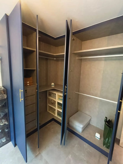 2400 Custom Wardrobe (Casement)