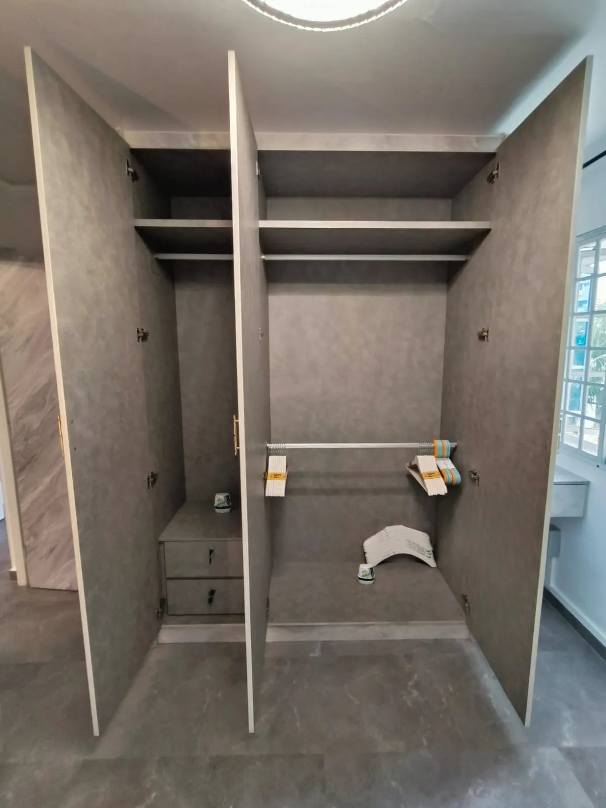 2000 Custom Wardrobe (Casement)