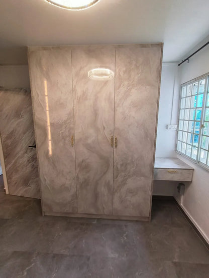 2000 Custom Wardrobe (Casement)