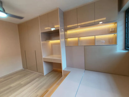 2000 Custom Wardrobe (Casement)