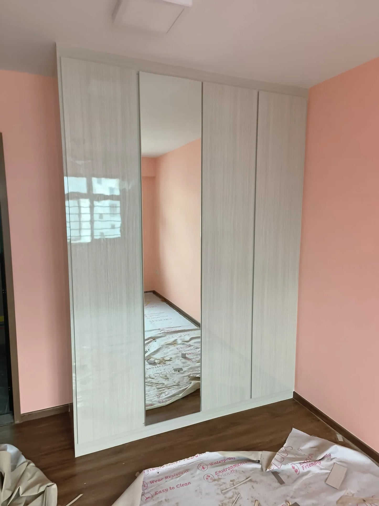 2000 Custom Wardrobe (Casement)