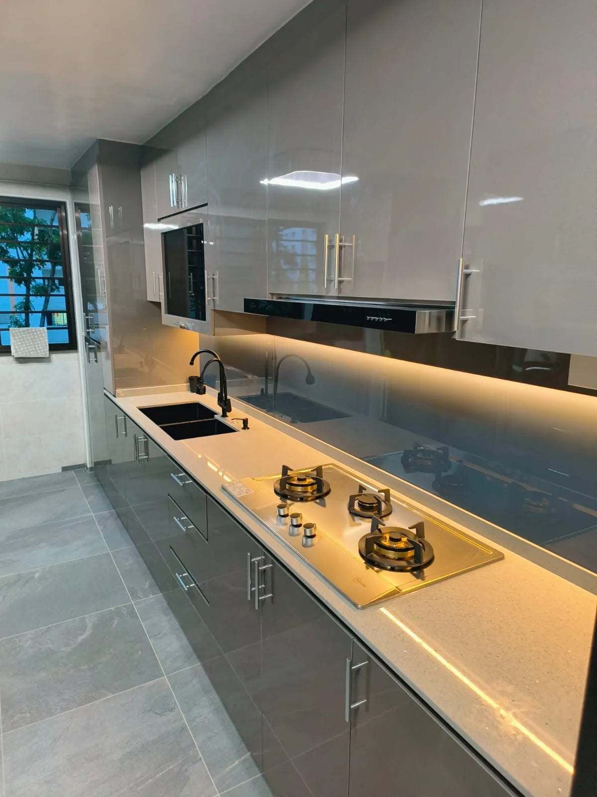 Kitchen Cabinet (Custom Design)